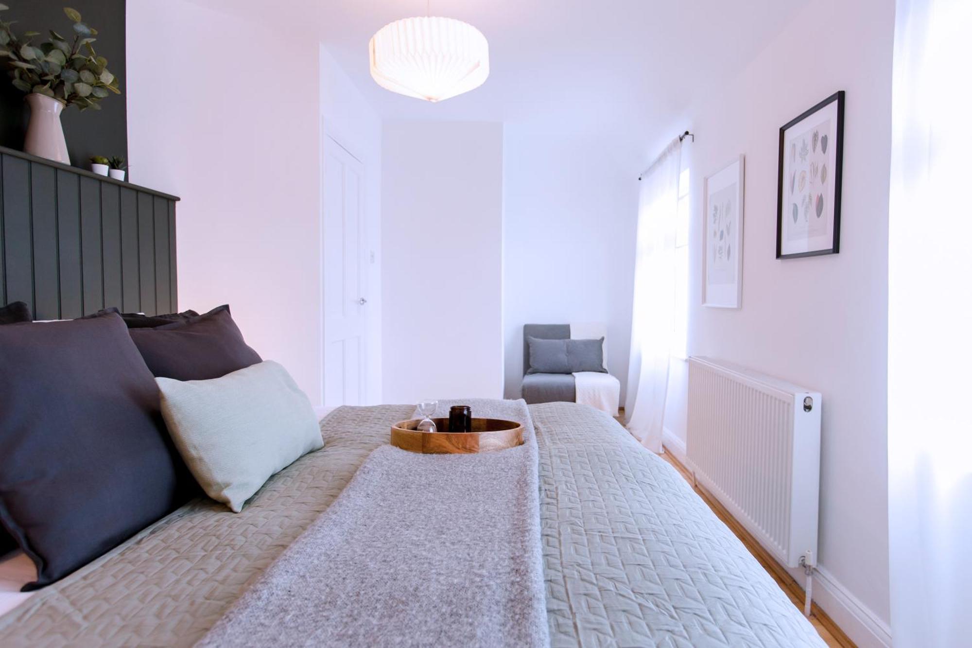 3-bed House - Next To Olympic Park & Westfield Vakantiehuis Londen